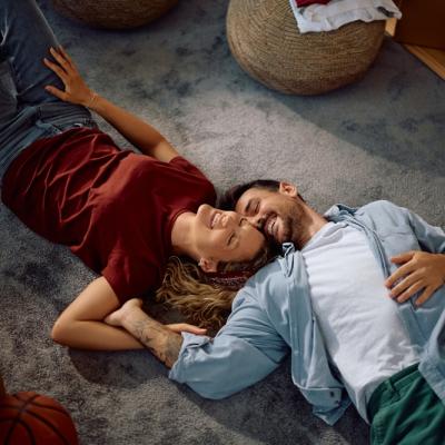 Un cunoscut terapeut dezvăluie zece întrebări care te ajută să afli dacă mai ești atras de partenerul tău