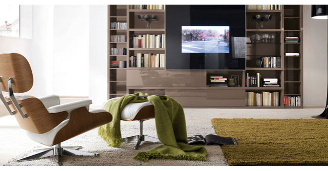 Suprafete lucioase: 17 piese de mobilier