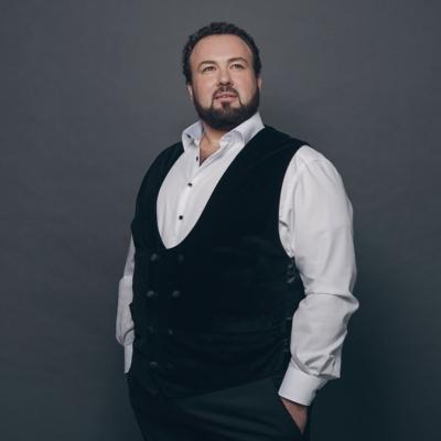 Tenorul Ștefan Pop, de la Teatro La Fenice, pe scena Operei Naționale București