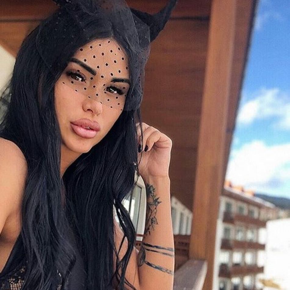 Daniela Crudu a botezat-o pe micuța Daiana. Imagini din ziua cea mare