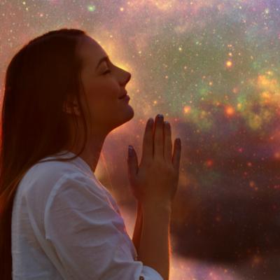 Ascultă această mantră în fiecare zi a lunii septembrie pentru a atrage minuni în viața ta