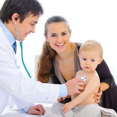 Când trebuie să mergi la medic cu bebelușul în primul an de viață?