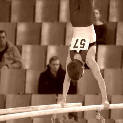 Cine a fost Bela Karolyi, antrenorul care a modelat cariera de excepție a Nadiei Comăneci