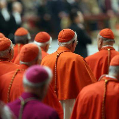  Vaticanul în așteptarea noului Papă. Ce s-a întâmplat în prima zi a conclavului 