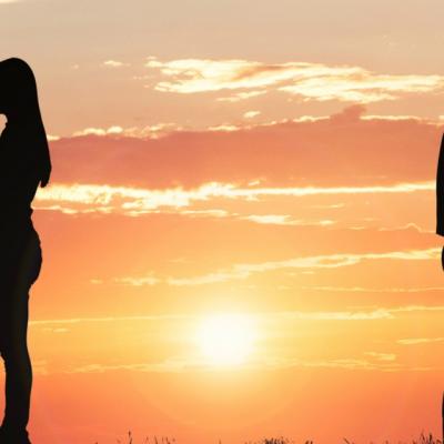 5 moduri toxice de a reactiona la critica: Nu le folosi niciodata in relatie!