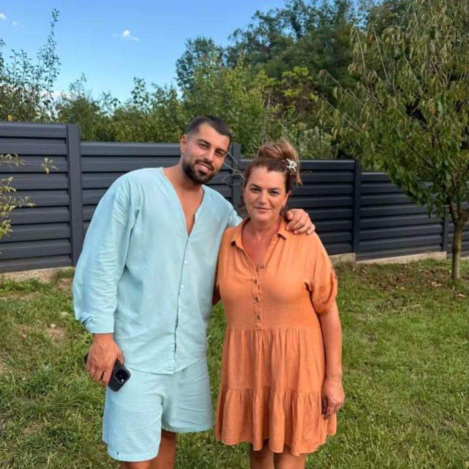 Teo Costache, apariție emoționantă alături de părinții săi. Mesajul care i-a impresionat pe fani