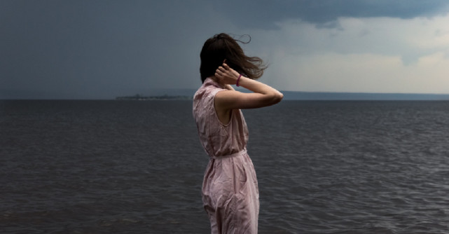 Invata sa fii persoana care gaseste liniste in cea mai infricosatoare furtuna