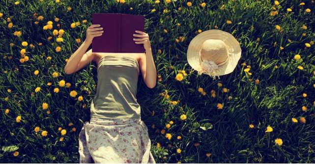Destinații de vacanță în file de cărți: 7 romane de citit vara asta