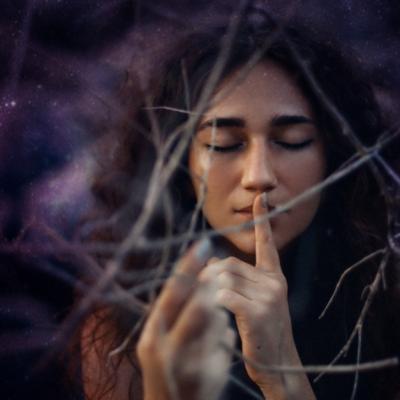 31 de mantre pentru fiecare zi a lunii iulie pentru a îți elibera sufletul de blocajele emoționale și a fi fericită