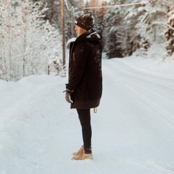 Geci groase și paltoane de iarnă: modele cool și chic de Black Friday 2018