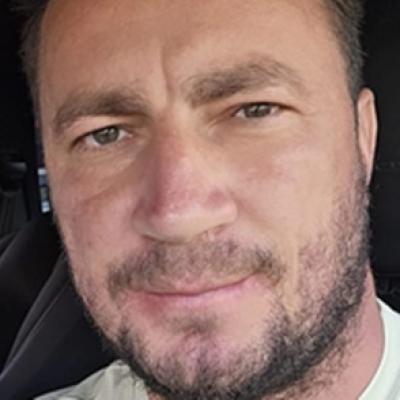 Marian Godină a devenit tată pentru a doua oară! Prima imagine cu cea de-a doua micuță a polițistului viral pe social media