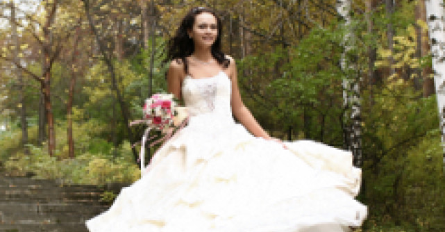 Te invitam la vizionarea colectiei Rhea Costa Bridalissima
