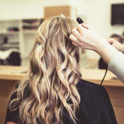 4 Lucruri pe care trebuie sa le stii inainte de a merge la salon pentru o schimbare de look