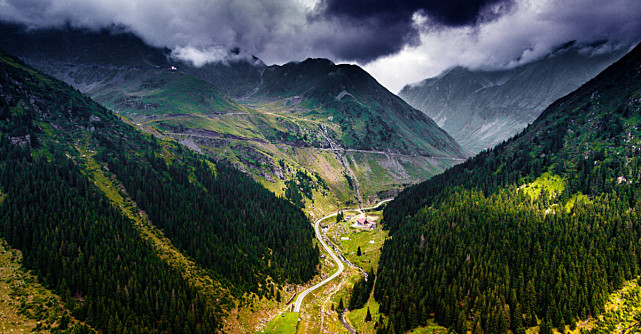 Trenduri Google Maps: cele mai căutate obiective, ore de vârf și ponturi de călătorie