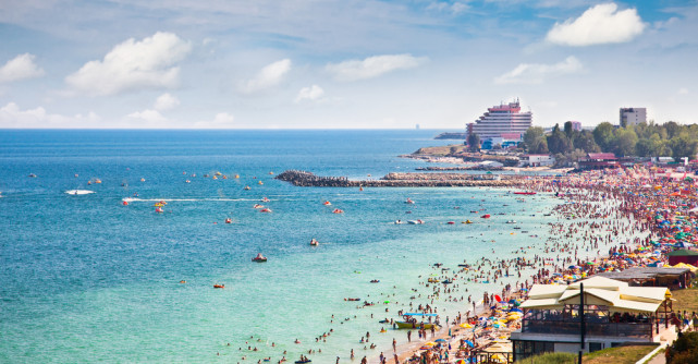 Cât îi costă pe români o vacanță last minute de Sfânta Maria? Două nopți de cazare pornesc de la aproximativ 400 de lei