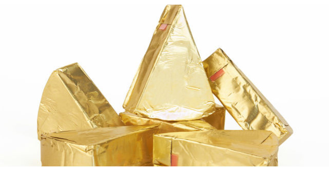 Branza topita, aliment sau otrava? Ce contine, in realitate, micul dejun preferat al romanilor