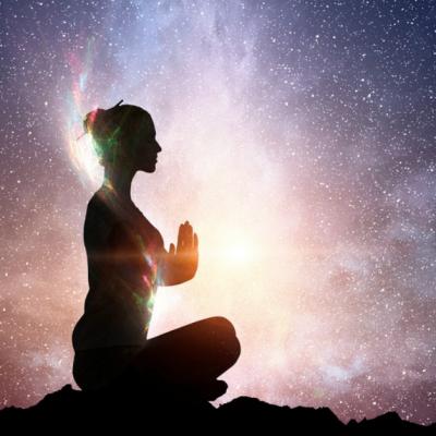 4 Mantre puternice pentru a iti gasi puterea interioara pentru fiecare saptamana din luna noiembrie