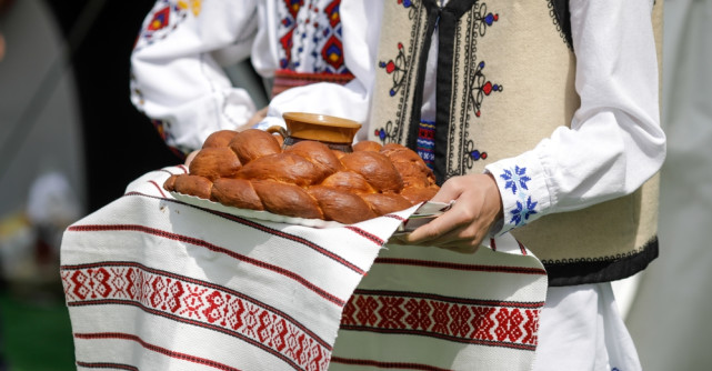 Moșii de toamnă: Semnificație și obiceiuri 