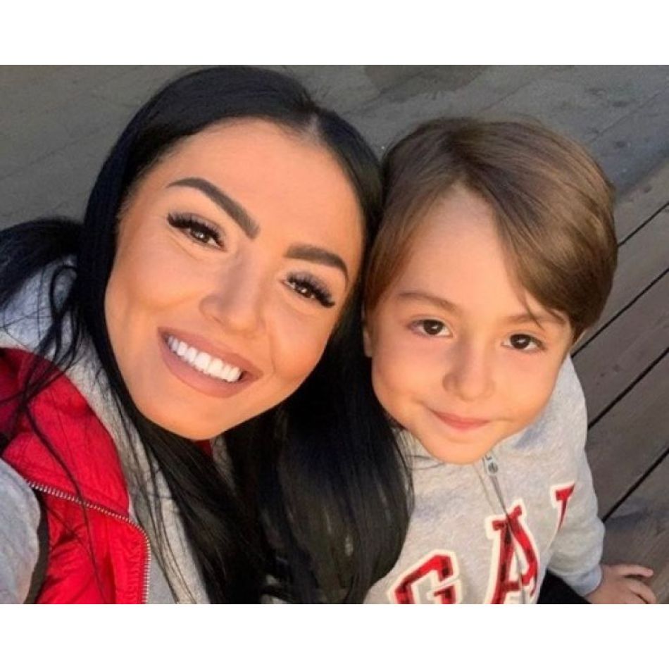 Andreea Mantea, emoții în prima zi de școală a lui David. Fiul ei a intrat în clasa a 3-a și se pregătește pentru multe meserii