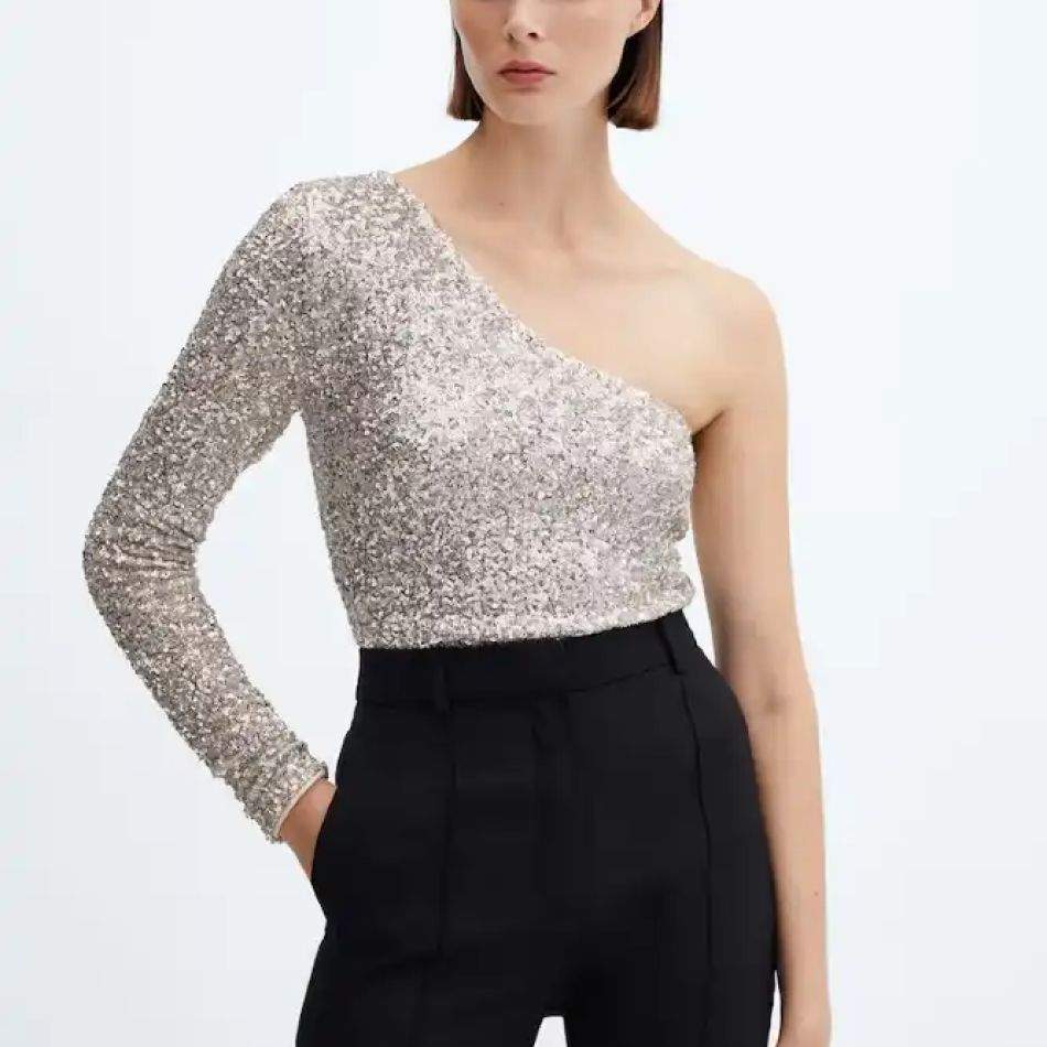 Strălucirea modernă: Cum integrezi accente metalice în ținutele tale