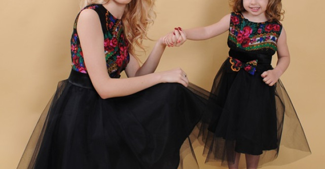 Rochii de ocazie pentru fetite si mamici