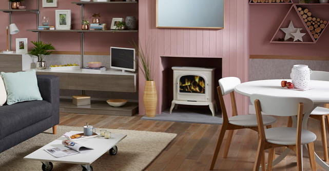 Cum asortezi pardoseala din lemn inchis la culoare?