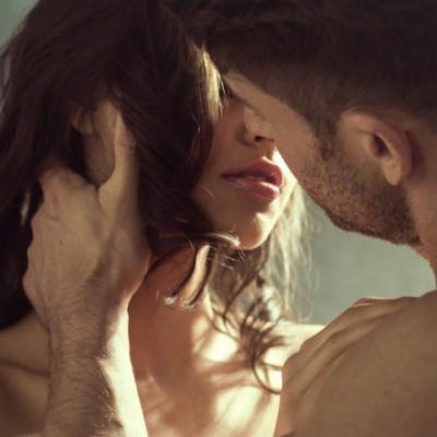 Asteapta barbatul care te va iubi asa cum meriti sa fii iubita