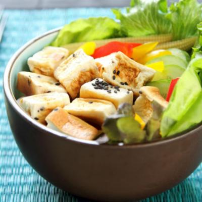 3 retete cu tofu: o experienta culinara inedita