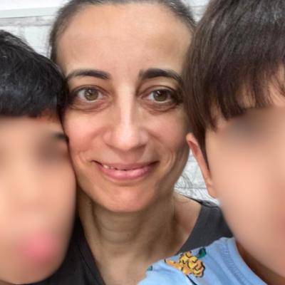 E doar vina ta că sunt la școală specială - povestea Sofiei, voluntar Ajungem MARI, și a copiilor care au nevoie de oameni buni 