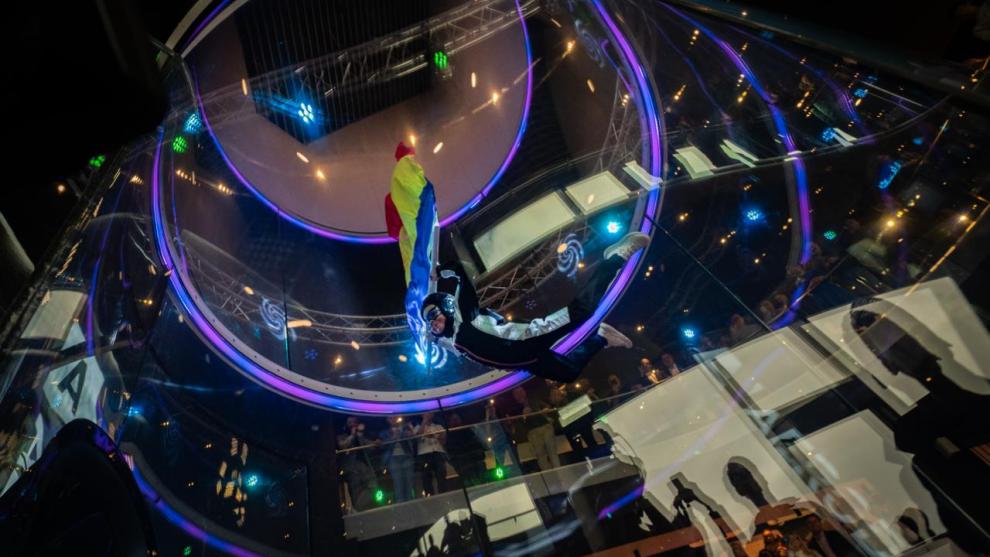 Primul simulator de zbor indoor din România se deschide pe 30 octombrie. Peste 500 de experiențe de zbor au fost deja rezervate