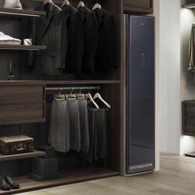 Samsung reinventează îngrijirea hainelor cu AirDresser!