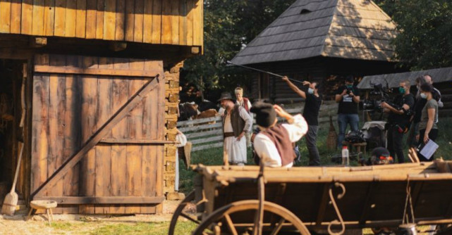 Au început filmările pentru primul lungmetraj caritabil din România: Copacul dorințelor: Amintiri din copilărie