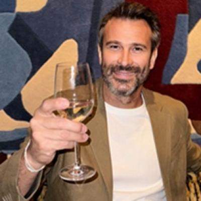 Cum a ajuns Nicolai Tand să mănânce mâncare pentru pisici ca să-și potolească foamea:  Când n-ai ce face, e fantastică...