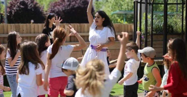 Actriţa Nouria Nouri invită copiii de 8-14 ani în Tabăra de creaţie de la Breaza