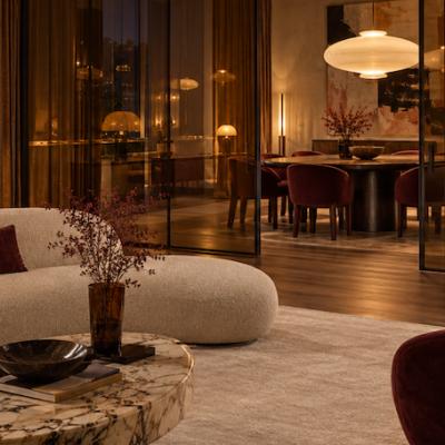 Spațiul dintre living și dining poate deveni vedeta casei: 5 idei elegante de separare fără să construiești un perete