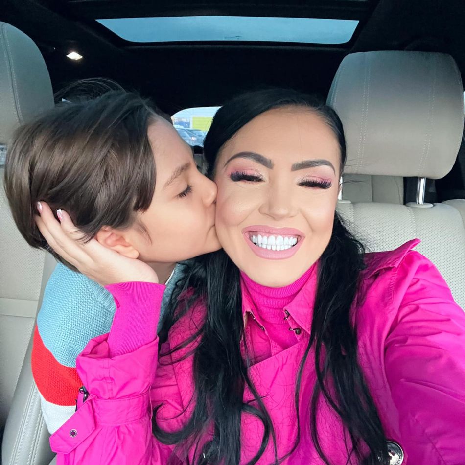 Andreea Mantea și David, aventura vieții lor în Bali! Cum se distrează prezentatoarea tv?