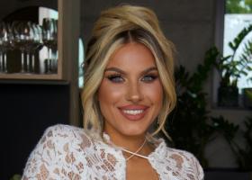 AMNA – mai bine ca niciodată! Ultravioletele un nou început sub umbrela Roton Music