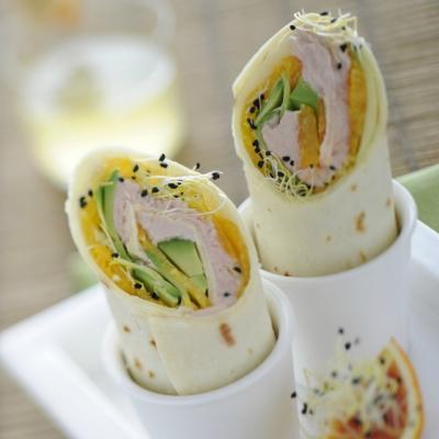 Tortilla cu ton RIO Mare, avocado si portocale