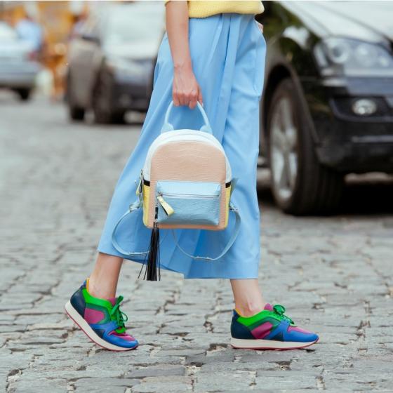 Pantalonii office evazati - simbol de eleganta