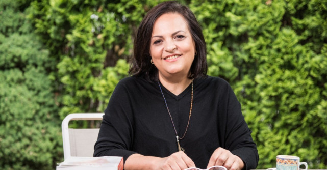 Hipnoza -cel mai vechi si natural mod de vindecare cunoscut de om. Afla totul despre aceasta arta de la Gina Veverita