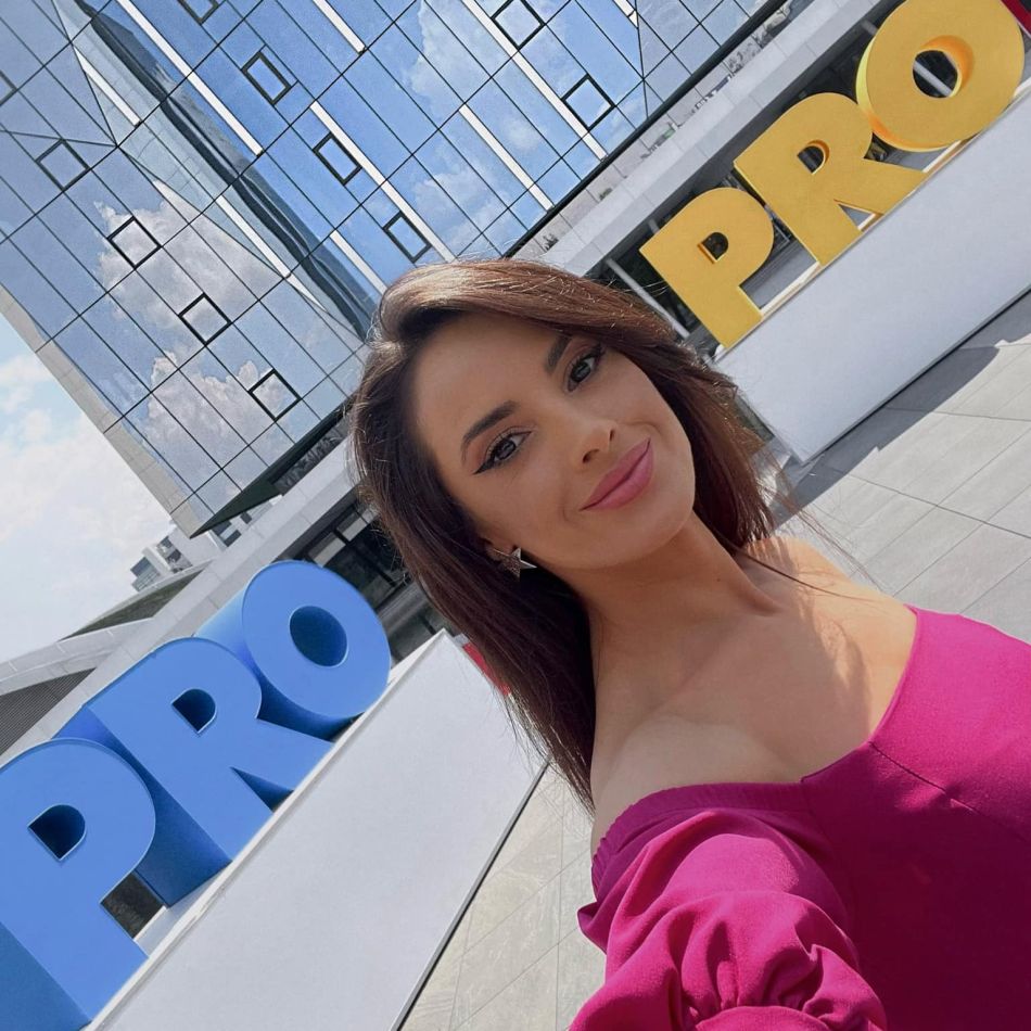 Ramona Păun s-a căsătorit în secret, la New York! Imagini inedite din cea mai frumoasă zi a prezentatoarei tv