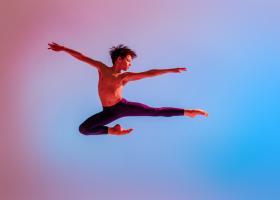Performanță istorică pentru România. Un balerin de 12 ani, admis la Royal Ballet School din Londra