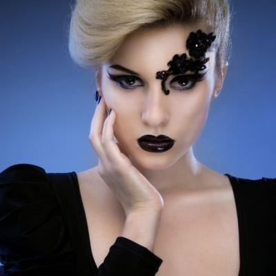 Diferenta dintre realitate si iluzia perfectiunii: Ce se intampla la sedintele foto?