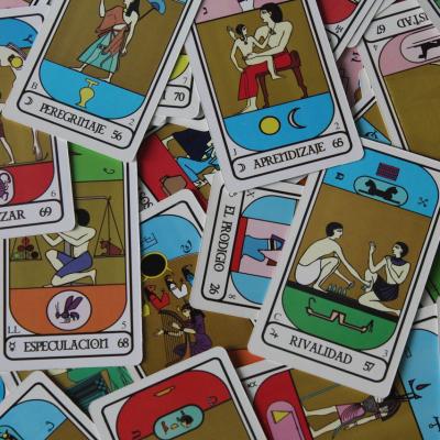 Etalare de Tarot: Ce crede cu adevărat despre tine?