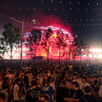 BEACH, PLEASE! 2026 a deschis oficial NIBIRU în fața a 90.000 de oameni și a dat startul celei mai mari ediții