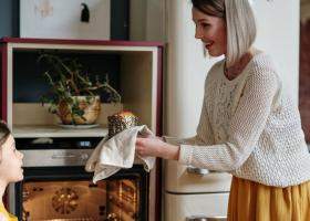 Moștenirea din farfurie: 4 moduri de a te reconecta cu rădăcinile familiei prin mâncare și povești