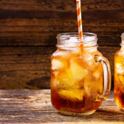 Cele mai bune ceaiuri pentru zilele de vară