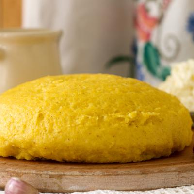 Câte calorii are mămăliga? Este sănătos să mâncăm mămăligă?