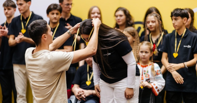 David Popovici își donează ziua de naștere pentru viitorii campioni 