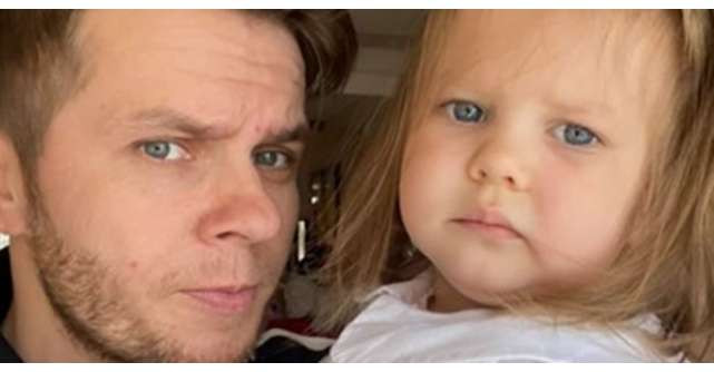 Codin Maticiuc a devenit tată de fetiță, pentru a doua oară. Imaginea emoționantă din sala de nașteri